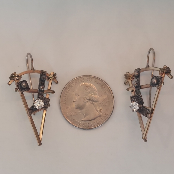 Unique Triangular Cubic Zirconia Dangle Earrings - Picture 6 of 7